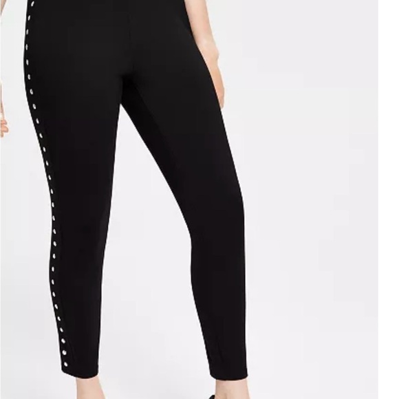 Lysse Pants - Lysse women’s black Legging/ pants stretch with side studs design size X-Large